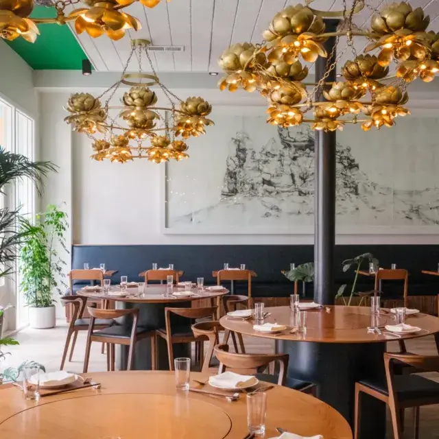 Mister Jius Dining Room